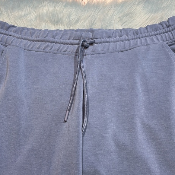 Athleta Seasoft Straight Wide Leg Crop Pants Blue Petite Fit sz L - Picture 5 of 10